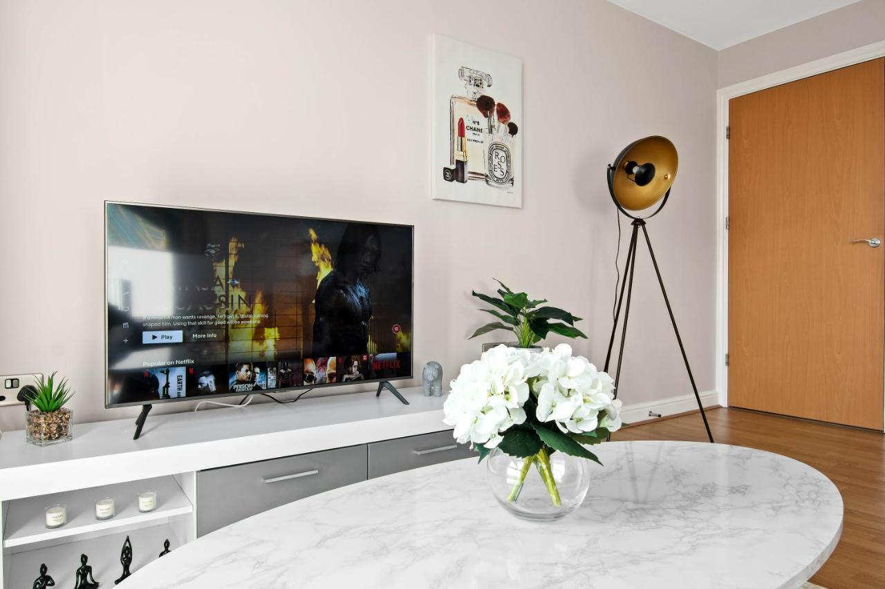 Spacious & Cosy, Netflix, Parking, Colindale Station Hendon Exterior photo