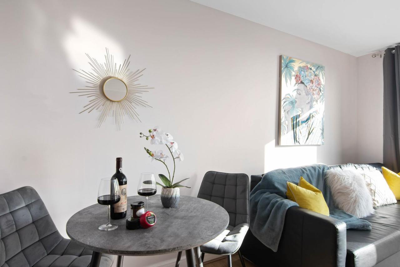 Spacious & Cosy, Netflix, Parking, Colindale Station Hendon Exterior photo